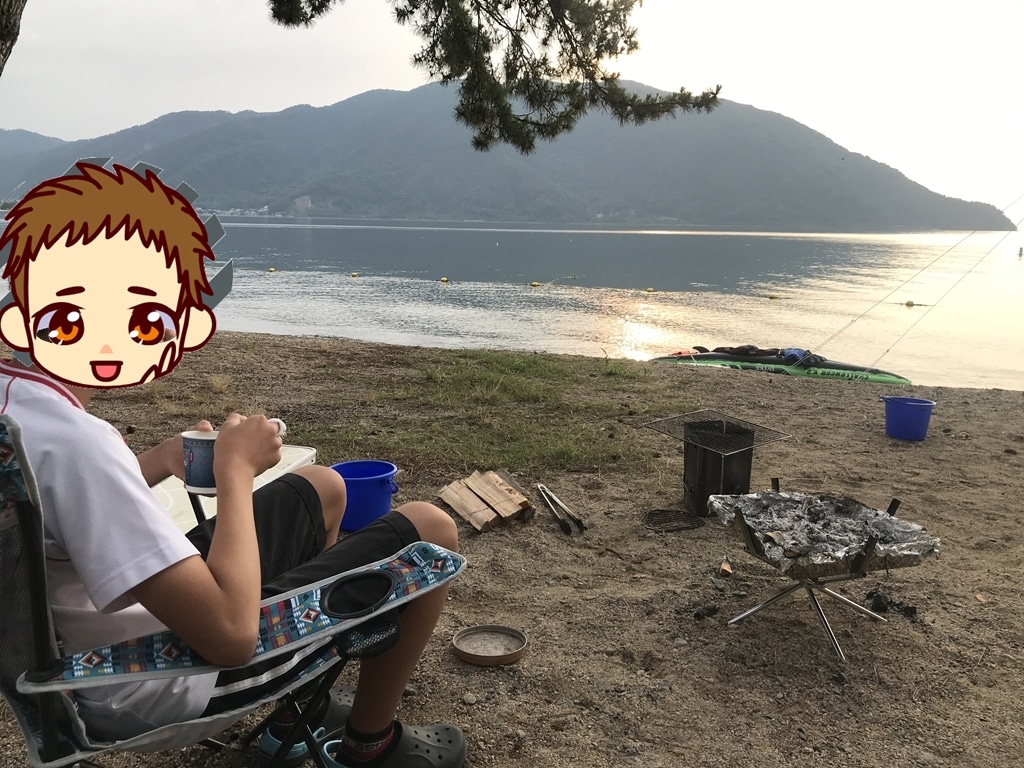 夜明けの琵琶湖を眺めながら